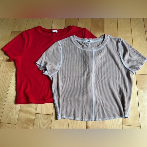 Garage cropped t-shirts size medium (red and pink/taupe) - Picture 1 of 3